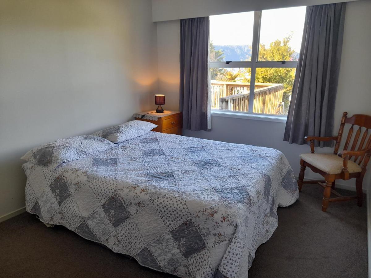 Lake Rotoiti Lakehouse Retreat Rotorua Exterior photo